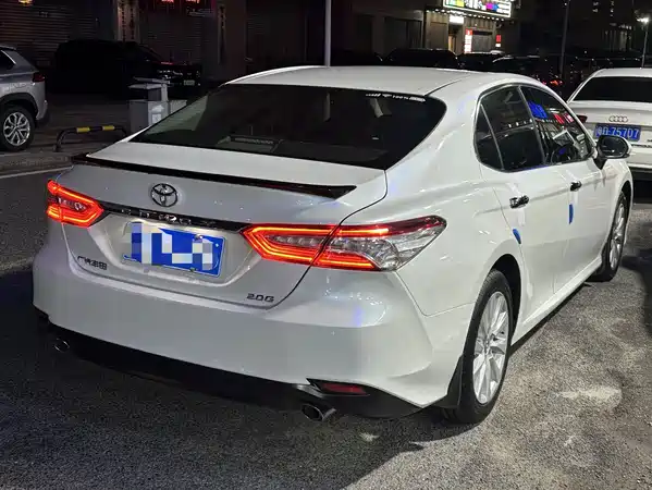 Toyota Camry 2019