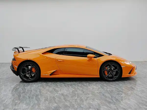 Lamborghini Huracan 2022