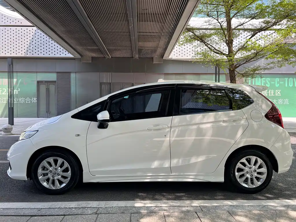 Honda Fit 2019 — фото 2