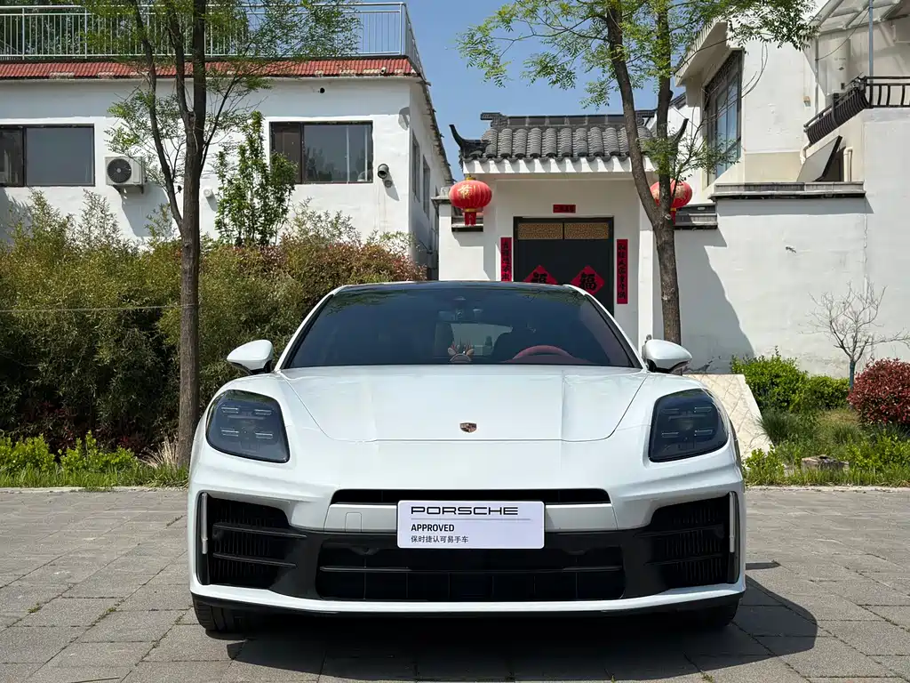 Porsche Panamera 2024