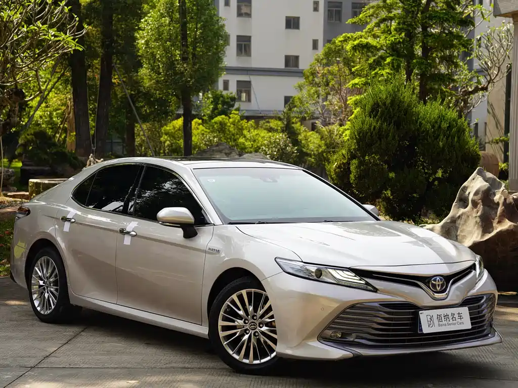 Toyota Camry 2020 — фото 3
