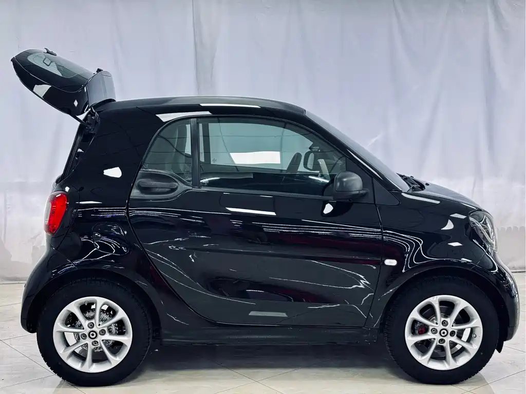 smart fortwo 2016 — фото 15