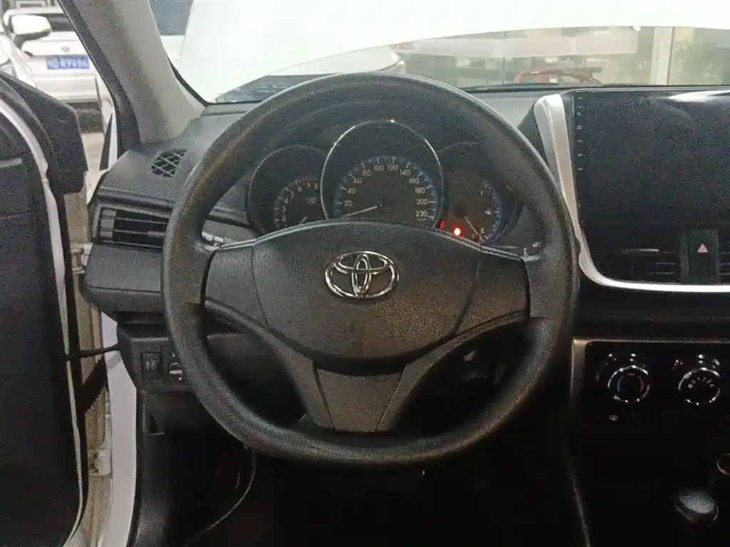 Toyota Vios 2019 — фото 11