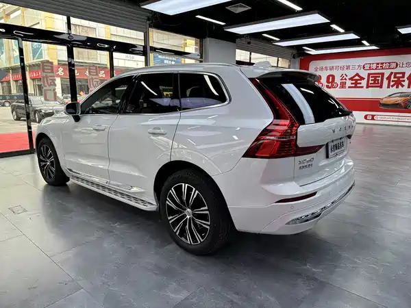 Volvo XC60 2022