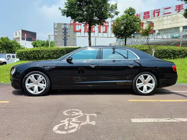 Bentley Flying Spur 2015