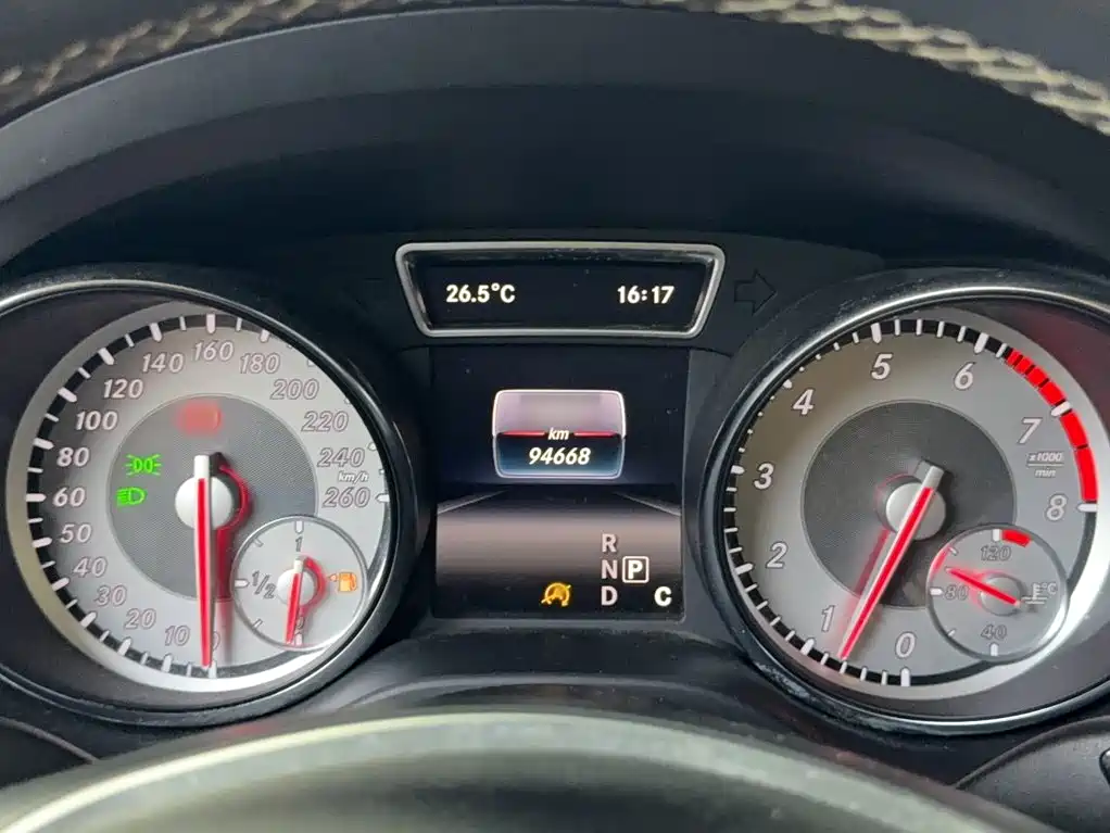 Mercedes-Benz GLA 2016
