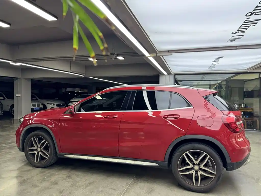 Mercedes-Benz GLA 2016 — фото 12
