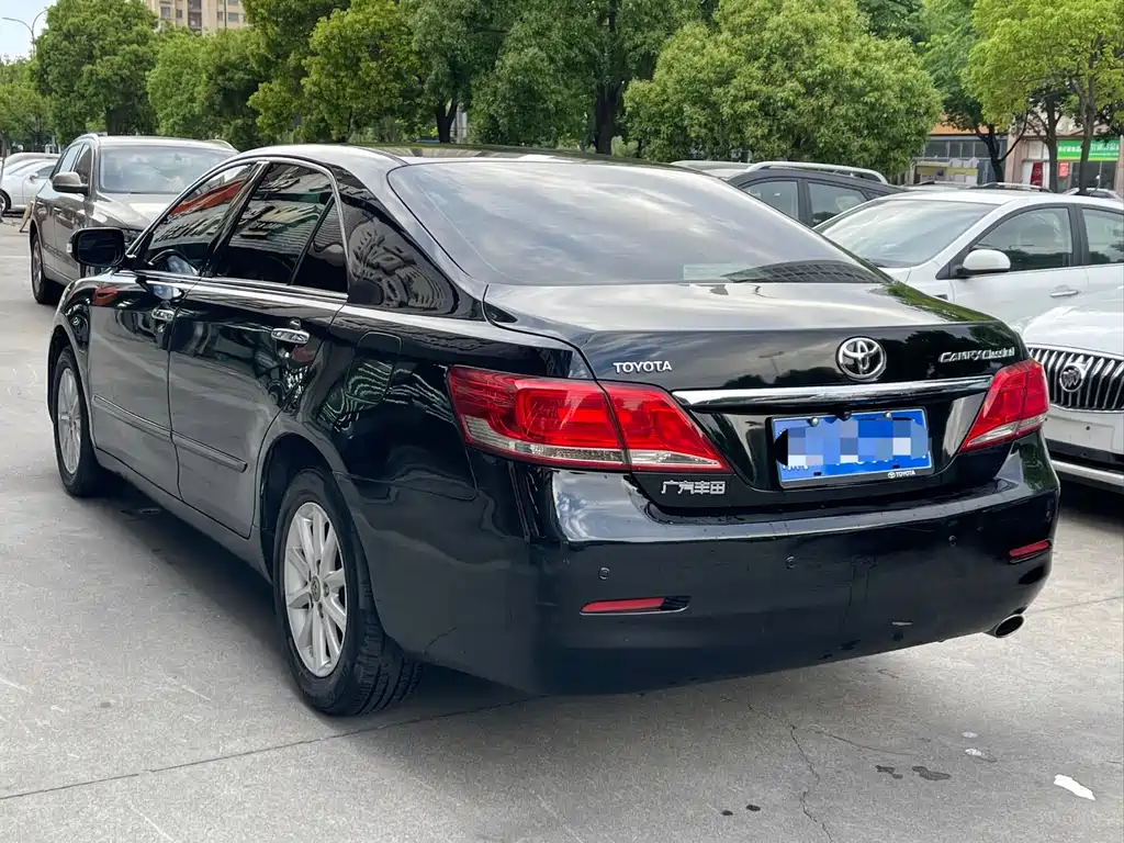 Toyota Camry 2013 — фото 4