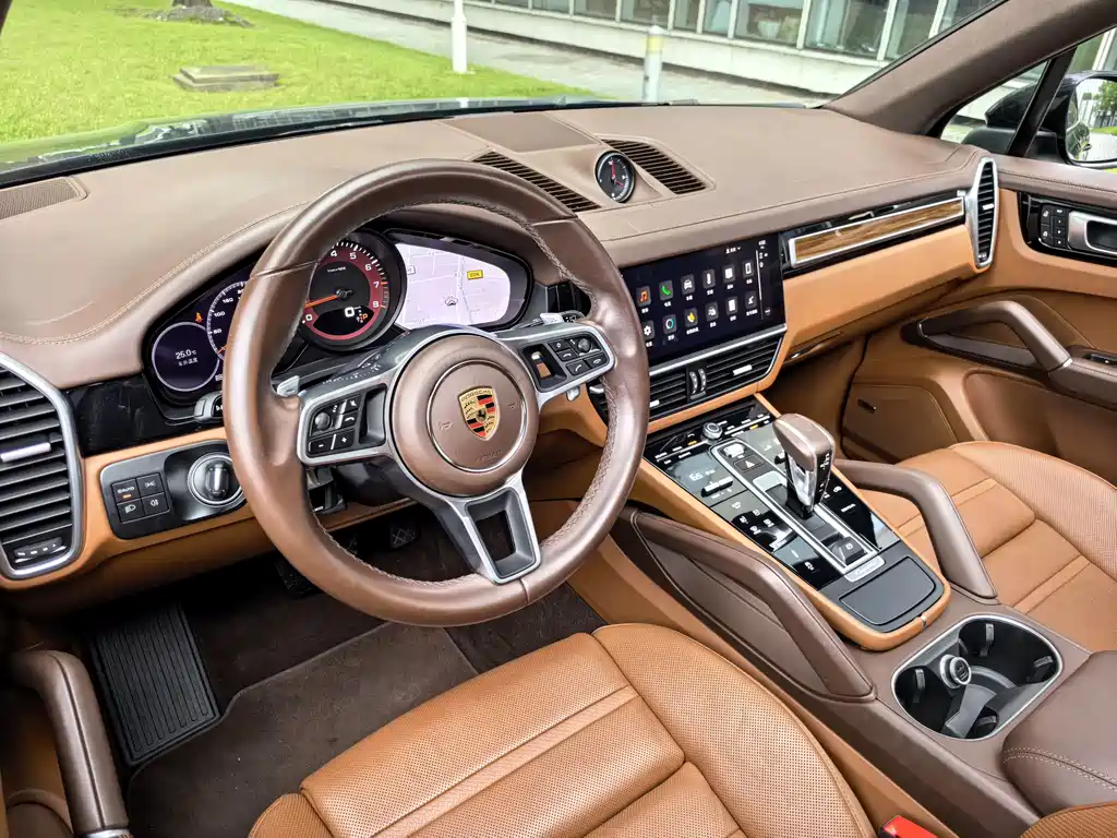 Porsche Cayenne 2023 — фото 20