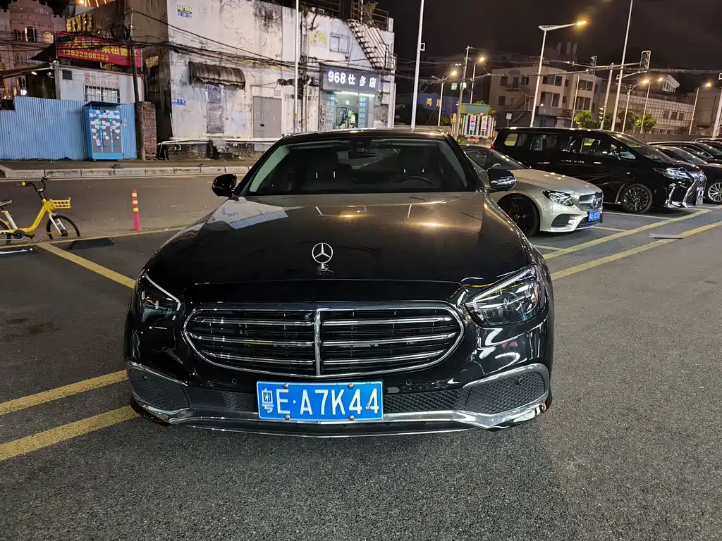 Mercedes-Benz E-Class 2022
