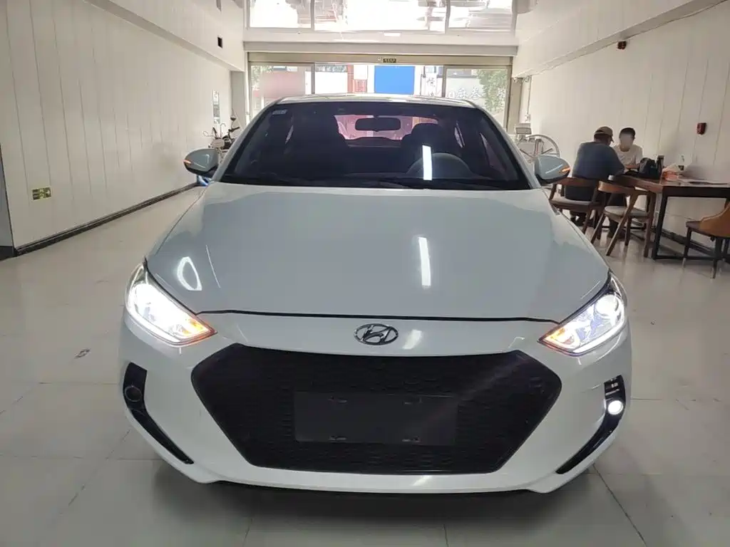 Hyundai Celesta 2017 — фото 3