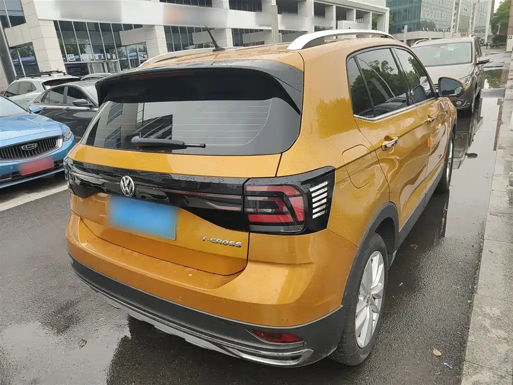 Volkswagen T-Cross 2020 — фото 7