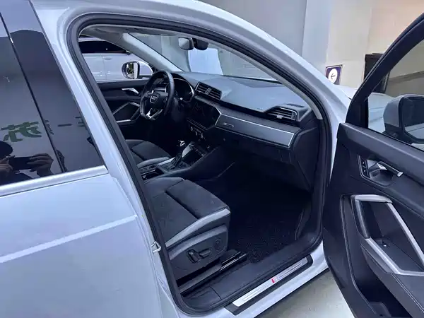 Audi Q3 2023