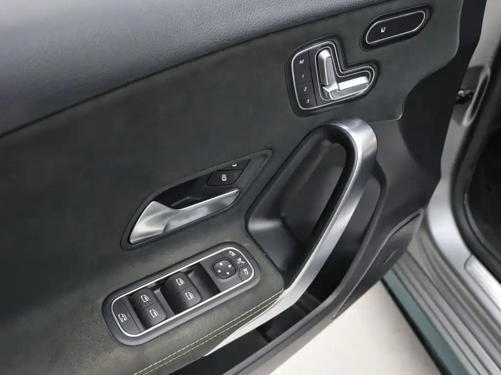 Mercedes-Benz A-Class AMG 2021 — фото 14