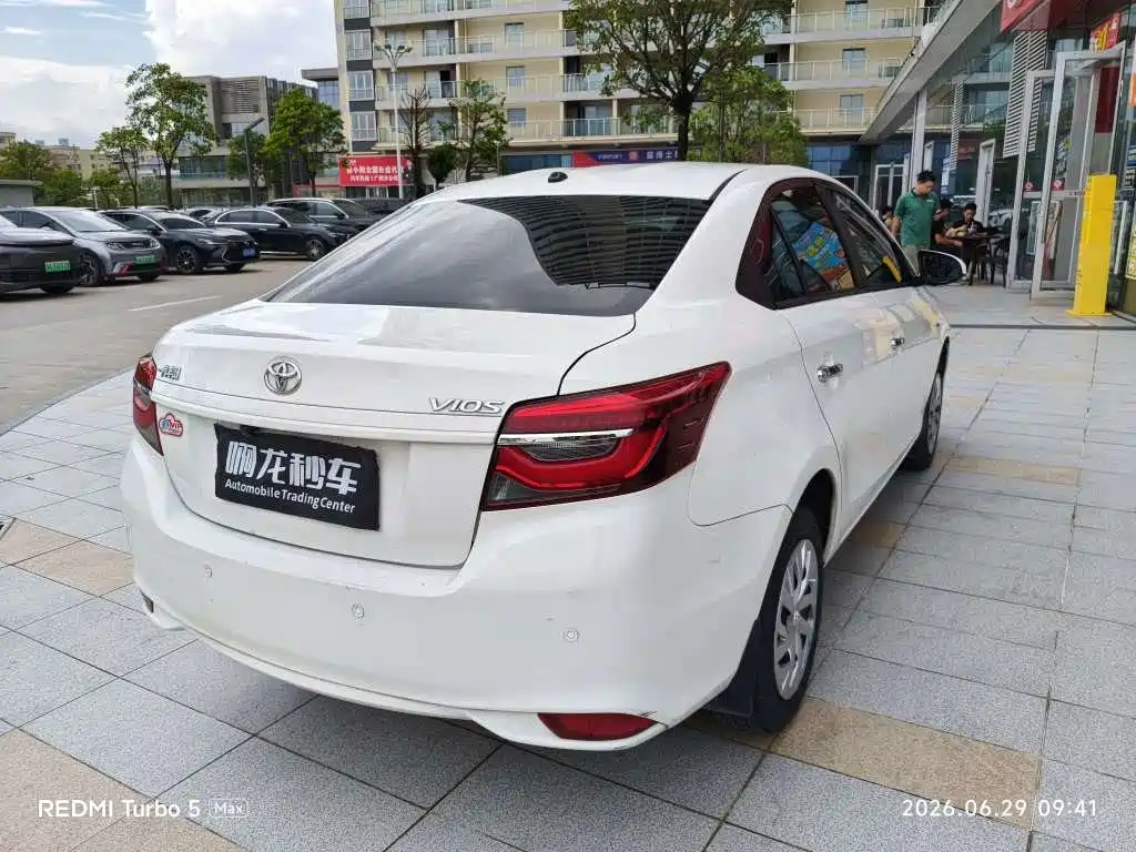 Toyota Vios 2023 — фото 9