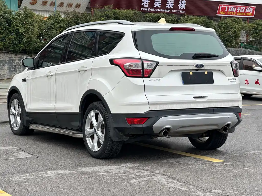 Ford Kuga 2017 — фото 13