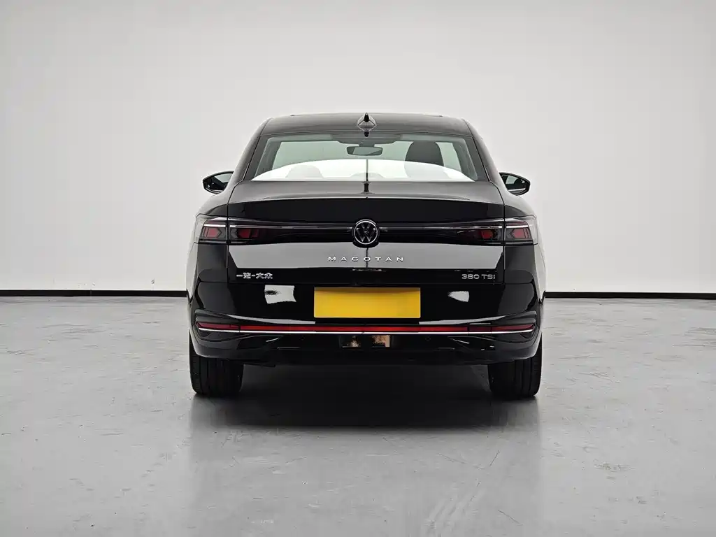 Volkswagen Magotan 2024