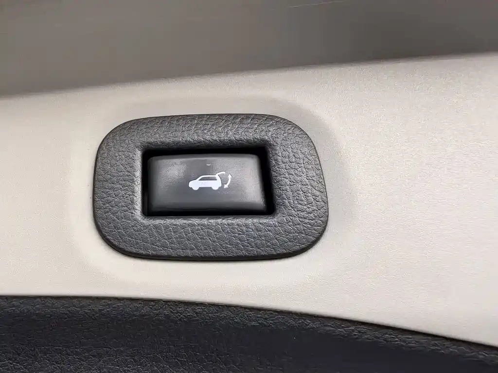 Nissan X-Trail 2015 — фото 19