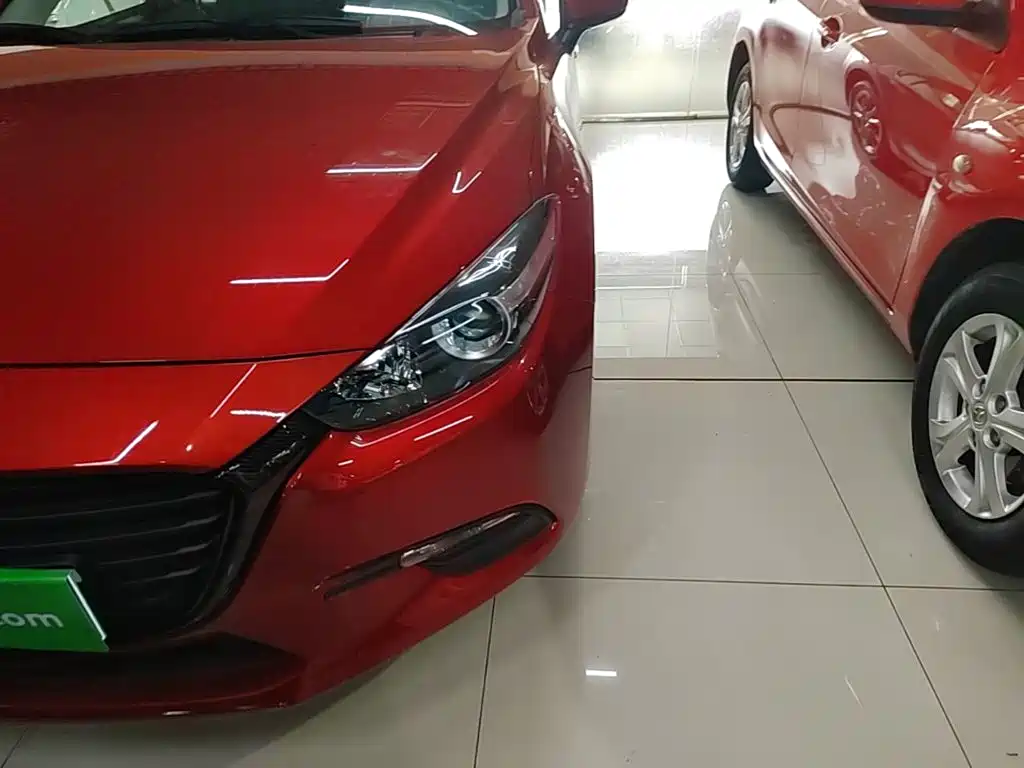 Mazda 3 Axela 2019 — фото 24