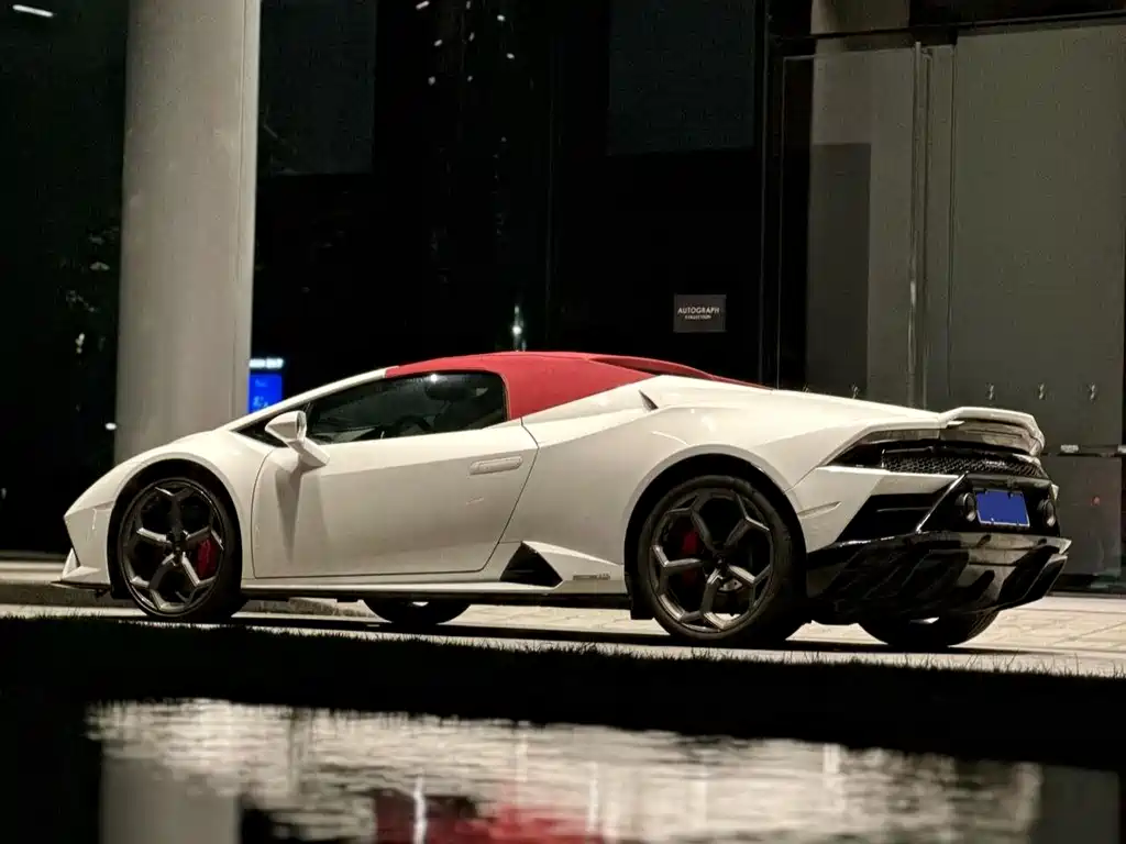 Lamborghini Huracán 2022 — фото 2