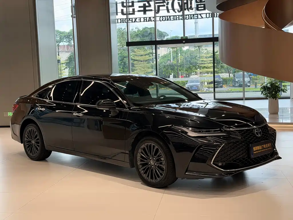 Toyota Avalon 2023 — фото 3