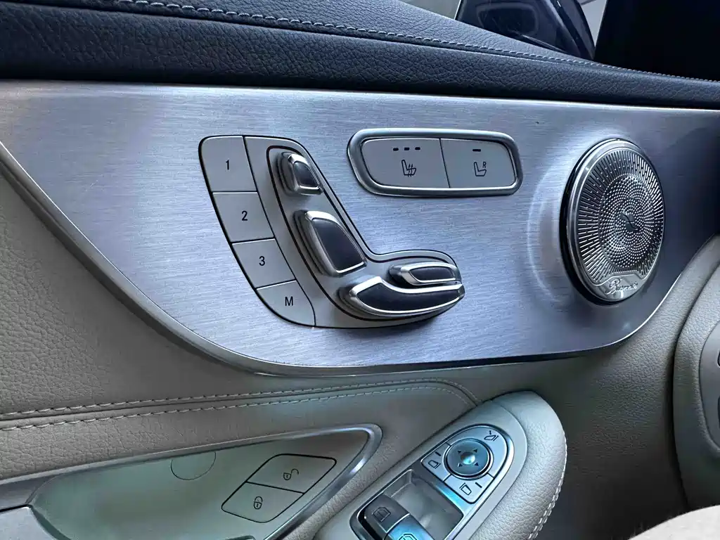 Mercedes-Benz C-Class 2021 — фото 16