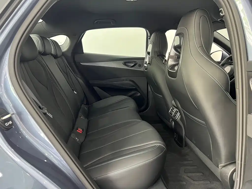 BYD Seal 06 2025 — фото 11
