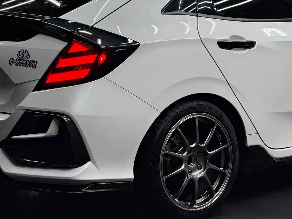 Honda Civic 2020 — фото 8