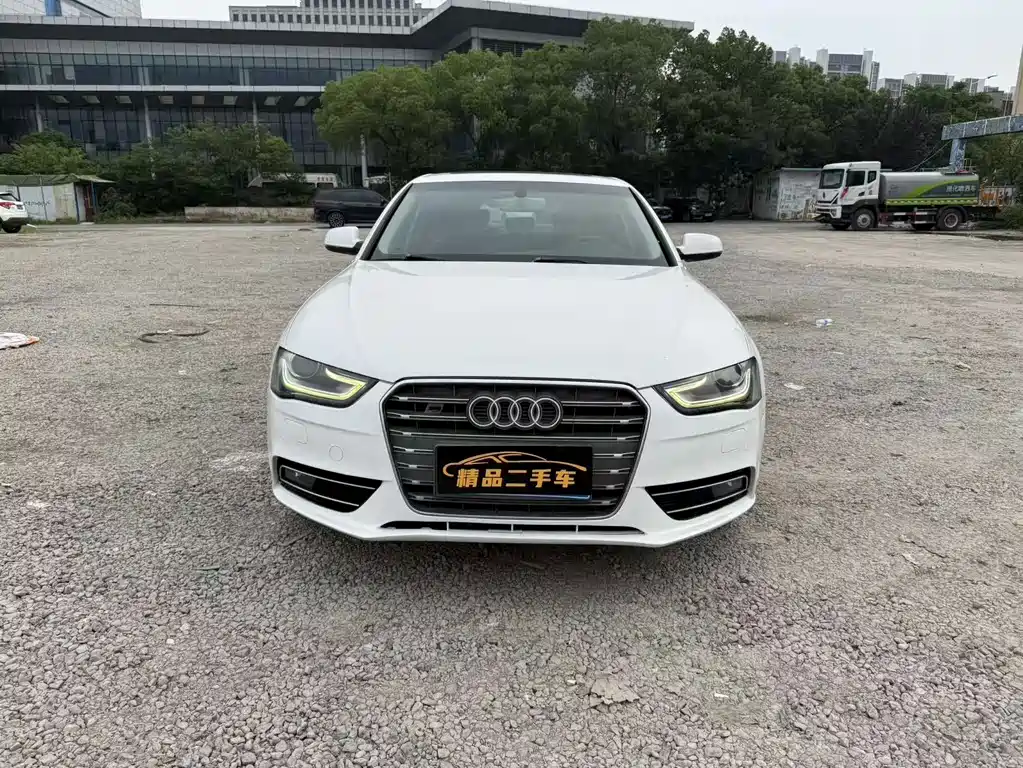 Audi A4L 2014