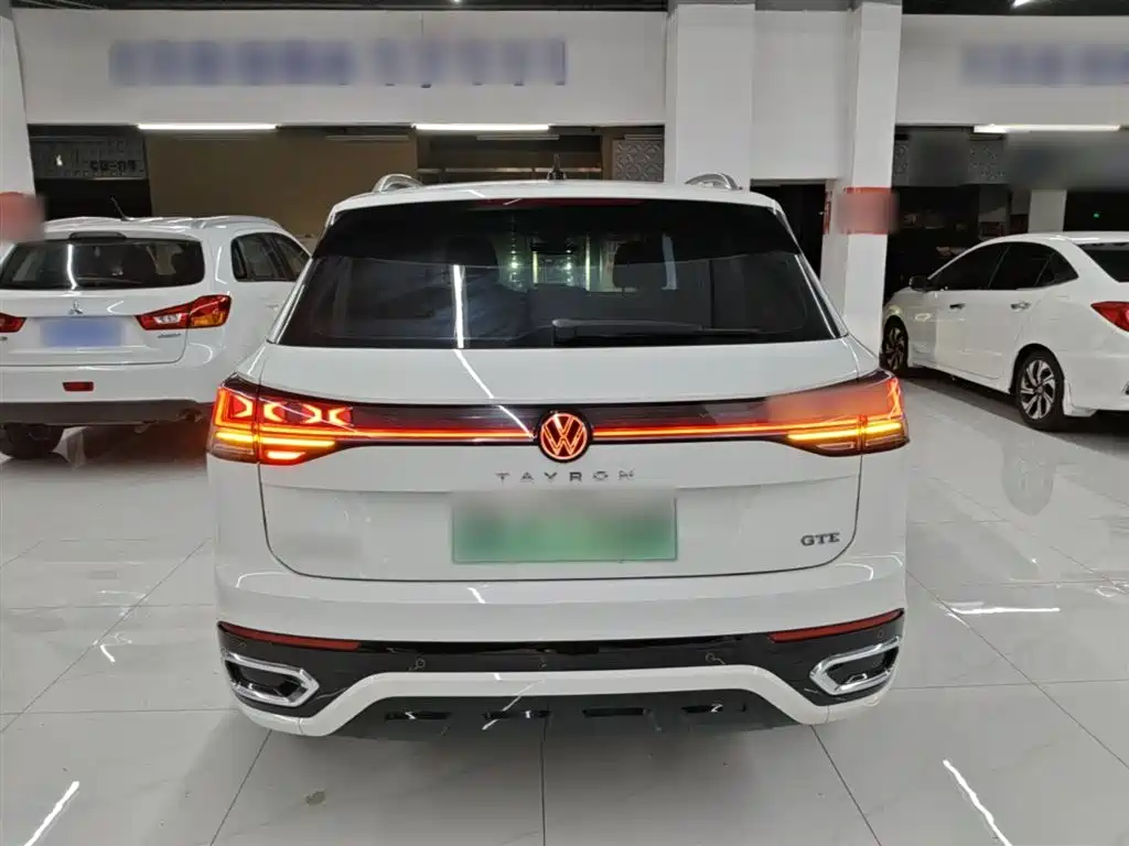 Volkswagen GTE PHEV 2023 — фото 6