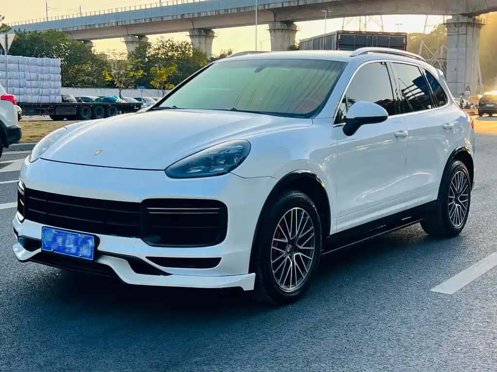 Porsche Cayenne 2015