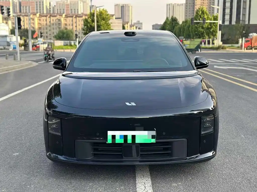 Li Auto i6 2025