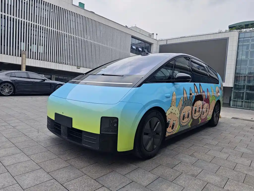 Li Auto Li MEGA 2025