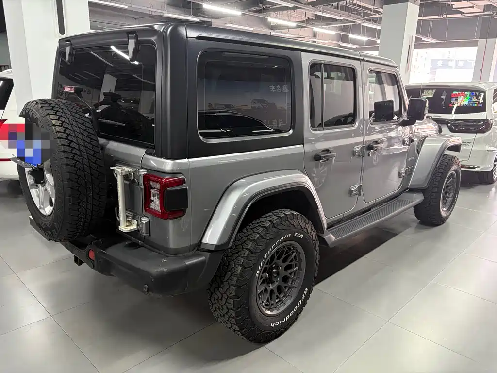 Jeep Wrangler 2020 — фото 9