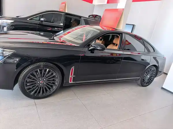 Hongqi H9 2025