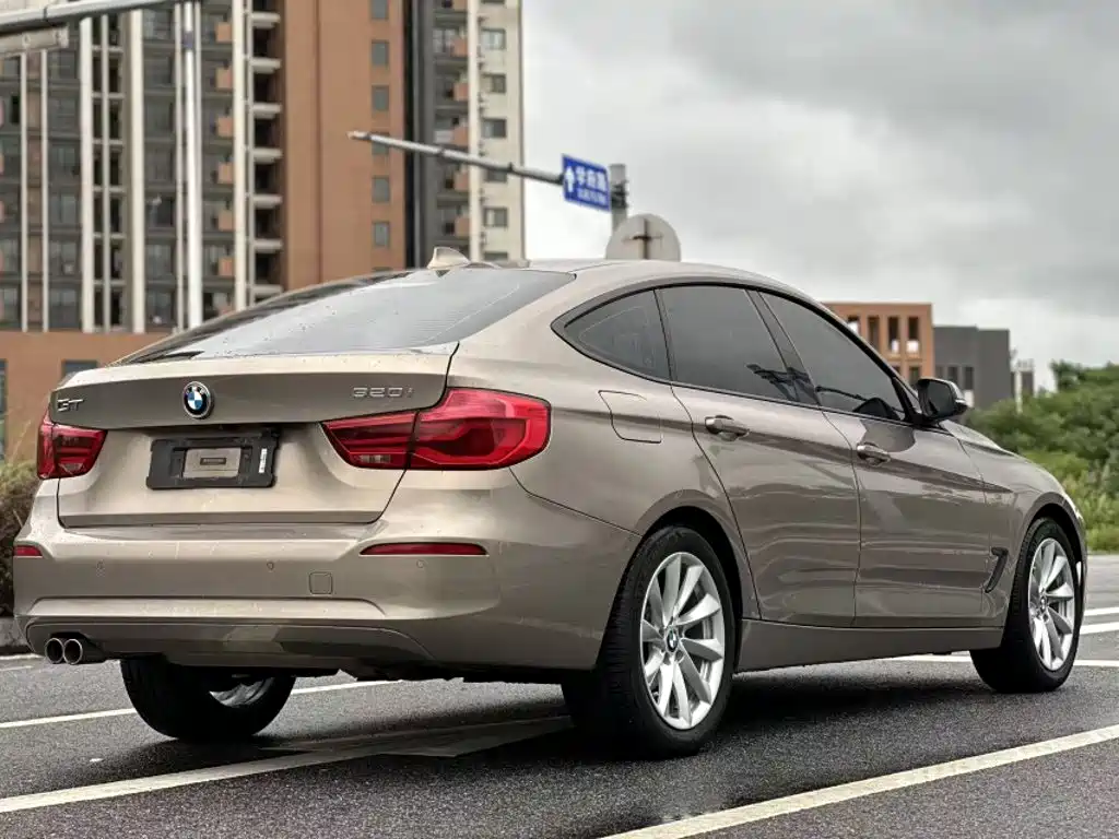 BMW 3 Series GT 2018 — фото 6