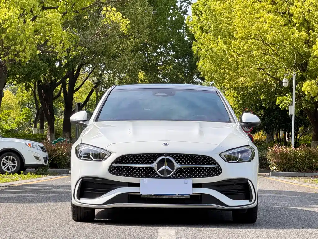 Mercedes-Benz C-Class 2024 — фото 2