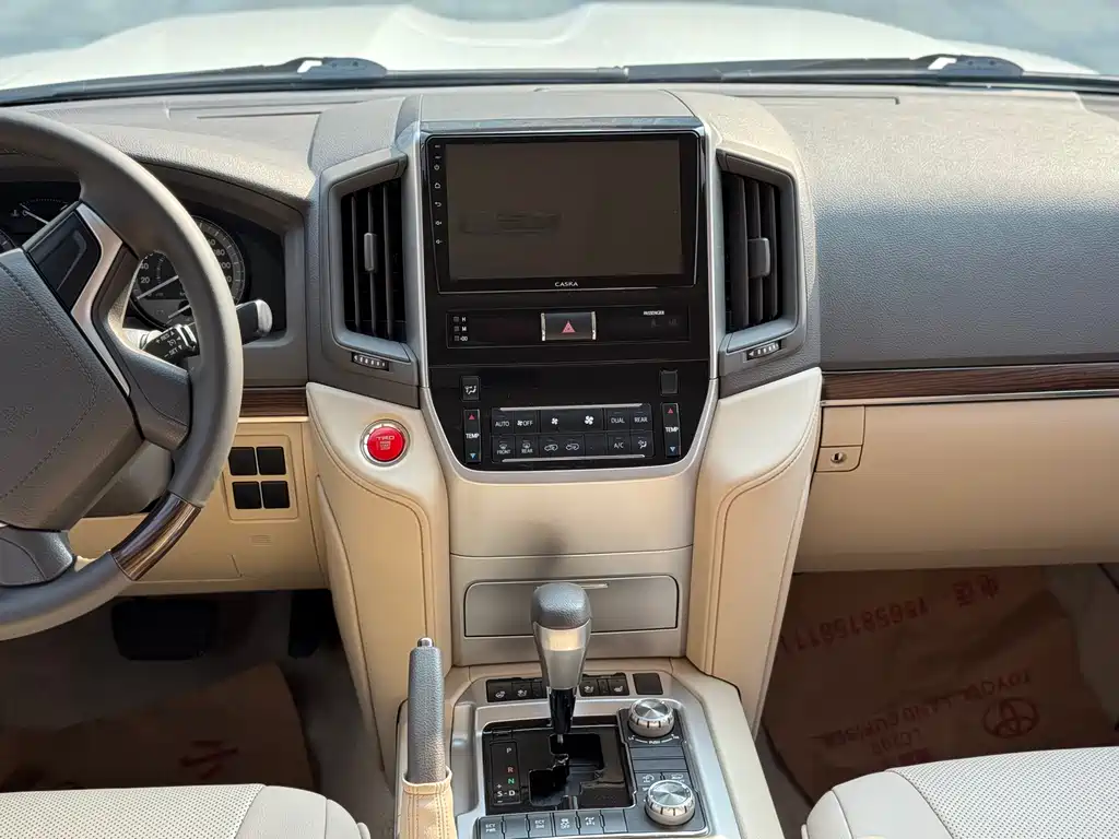 Toyota Land Cruiser 2019 — фото 12