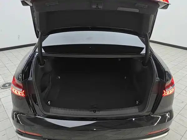 Audi A6L 2024