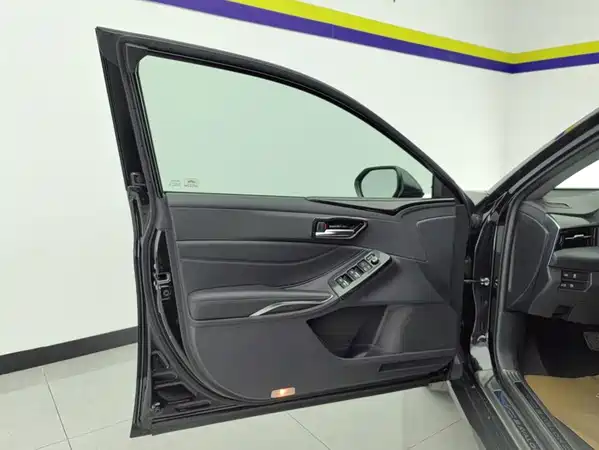 Toyota Avalon 2020