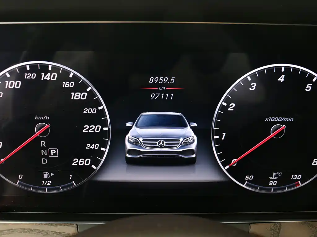 Mercedes-Benz E-Class 2018 — фото 6