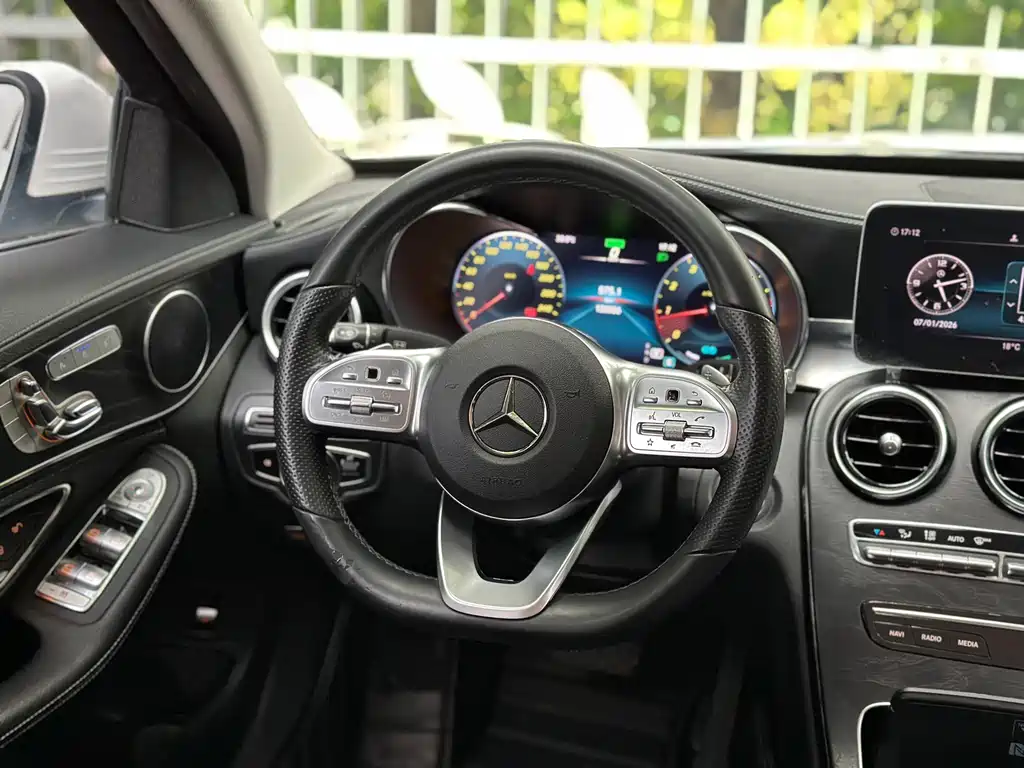 Mercedes-Benz C-Class 2019 — фото 9