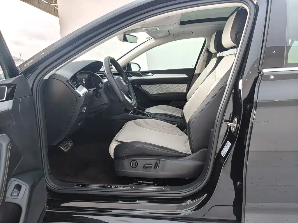 Volkswagen Magotan 2023