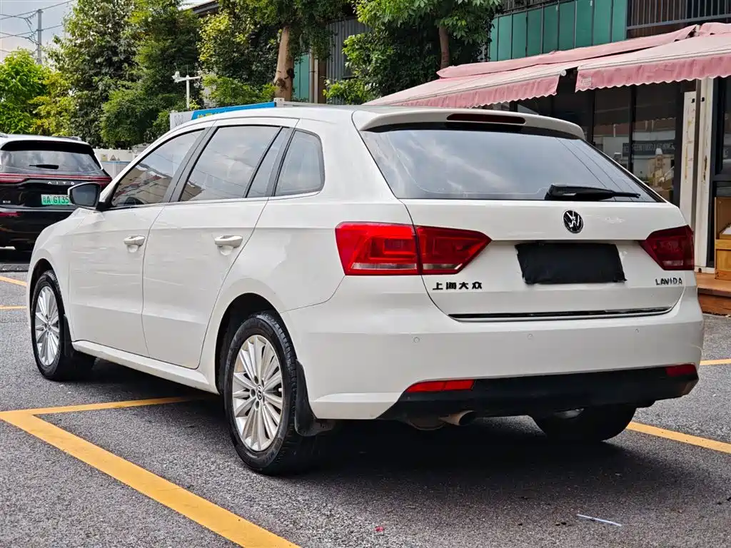 Volkswagen Gran Lavida 2014