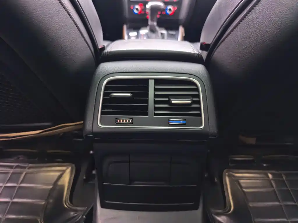 Audi Q5 2015 — фото 16