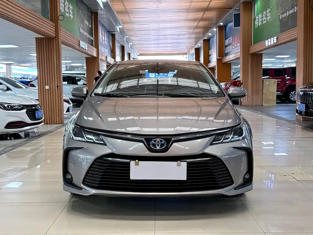 Toyota Corolla 2022 — фото 2