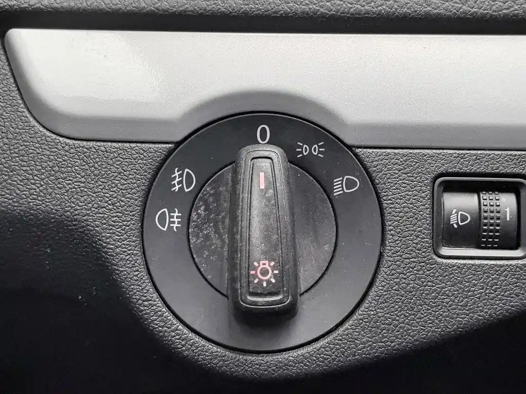 Volkswagen Jetta 2016 — фото 21