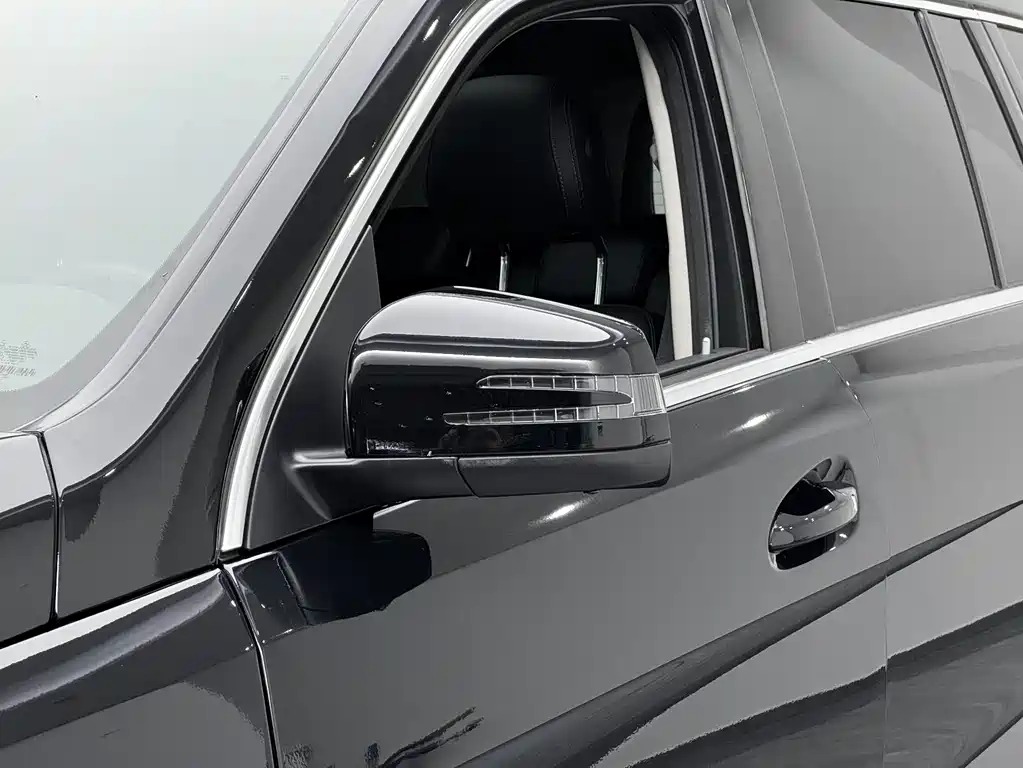 Mercedes-Benz GLS 2016 — фото 16