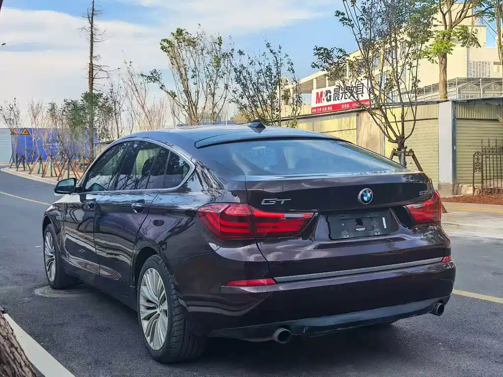 BMW 5 Series GT 2016 — фото 7