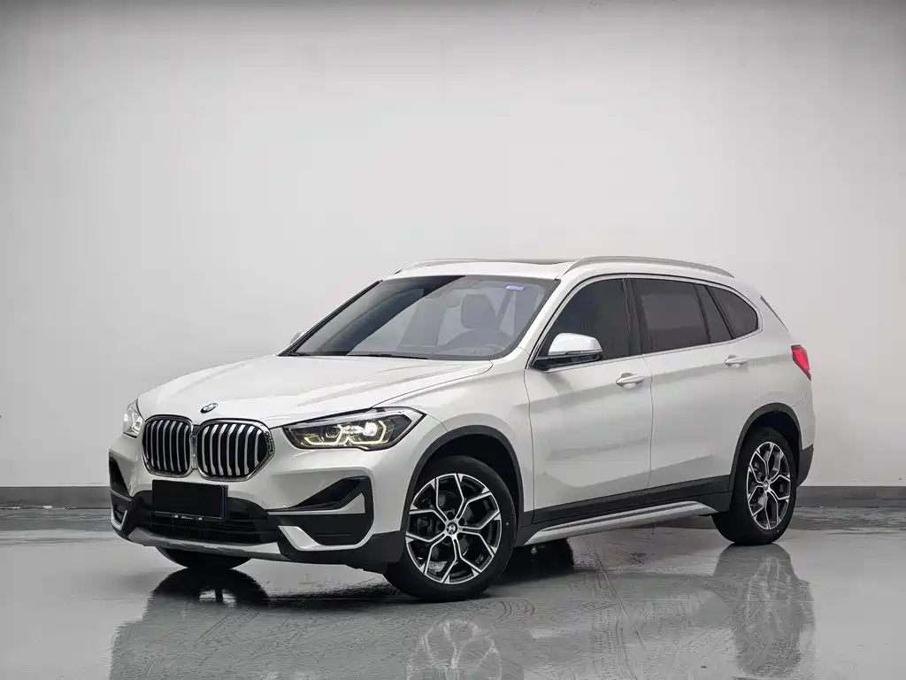 BMW X1 2023 — фото 1